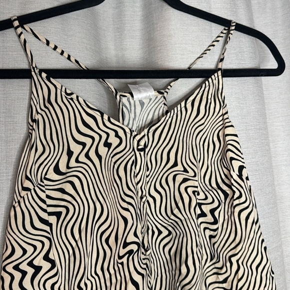 NO BOUNDARIES CREAM/BLACK SWIRL BUTTON TANK (S) - Picture 3 of 5